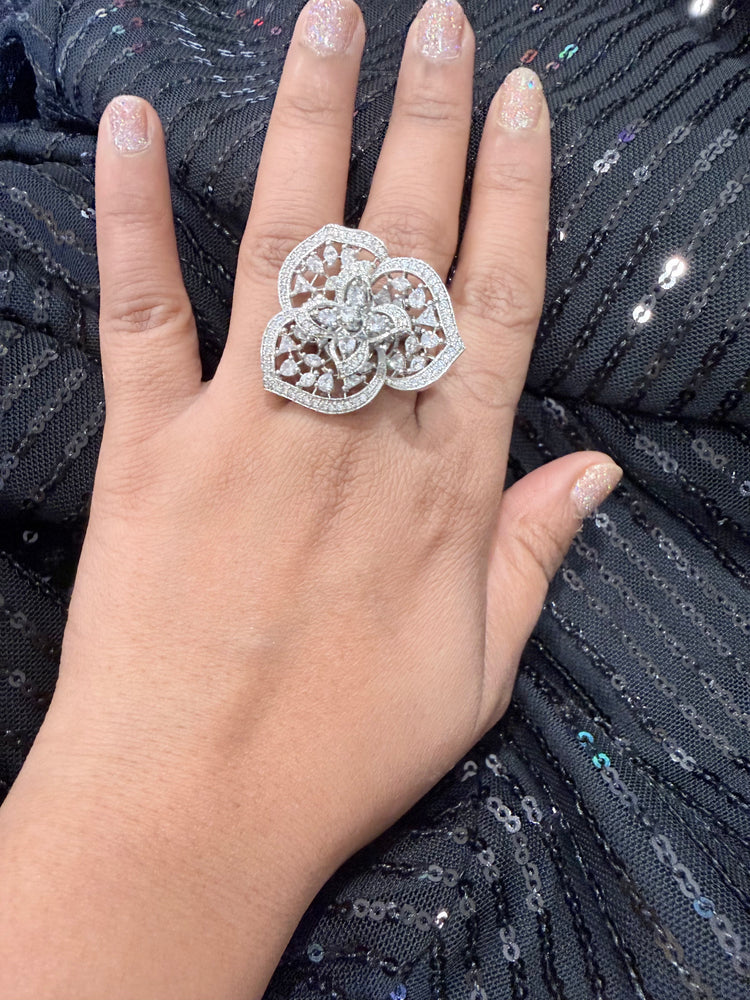 Stunning Floral Ring