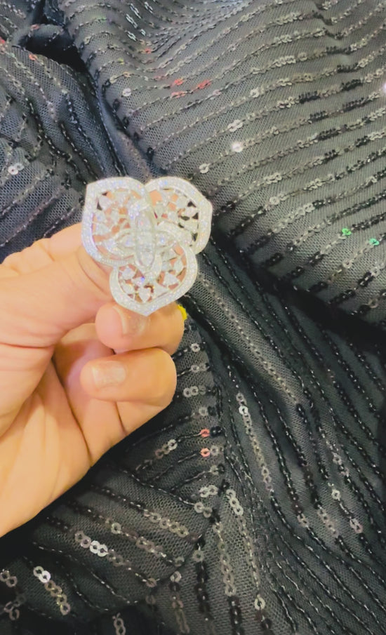 Stunning Floral Ring Stunning Floral Ring